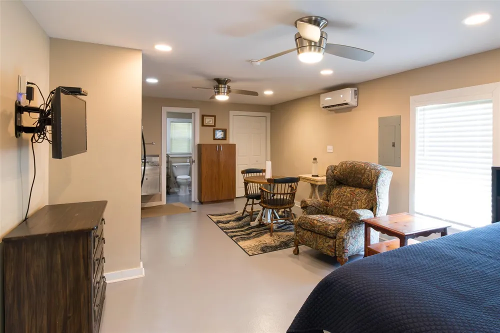 511 Commerce Street Palacios, TX 77465