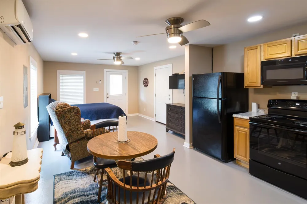 511 Commerce Street Palacios, TX 77465