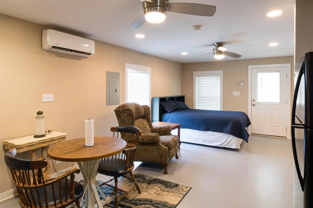 511 Commerce Street Palacios, TX 77465