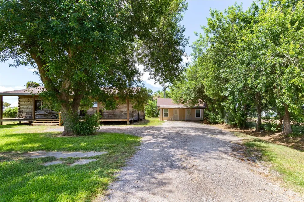 511 Commerce Street Palacios, TX 77465