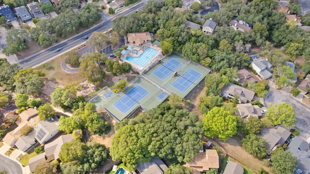 7211 Lakewood Drive #C111 Austin, TX 78750