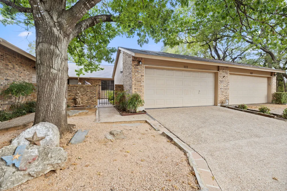 7211 Lakewood Drive #C111 Austin, TX 78750