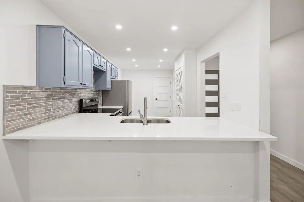 7211 Lakewood Drive #C111 Austin, TX 78750