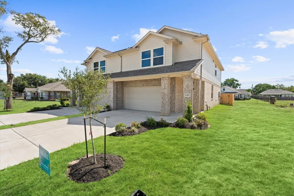 1369 Mixander Way La Porte, TX 77571