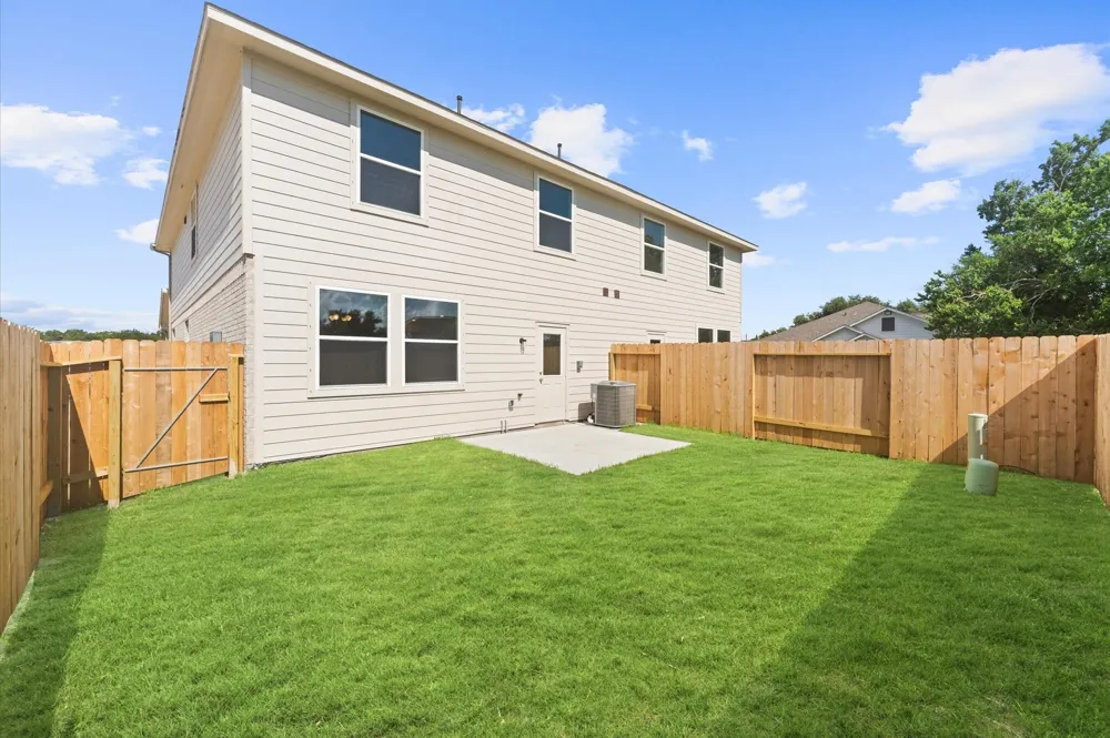1369 Mixander Way La Porte, TX 77571