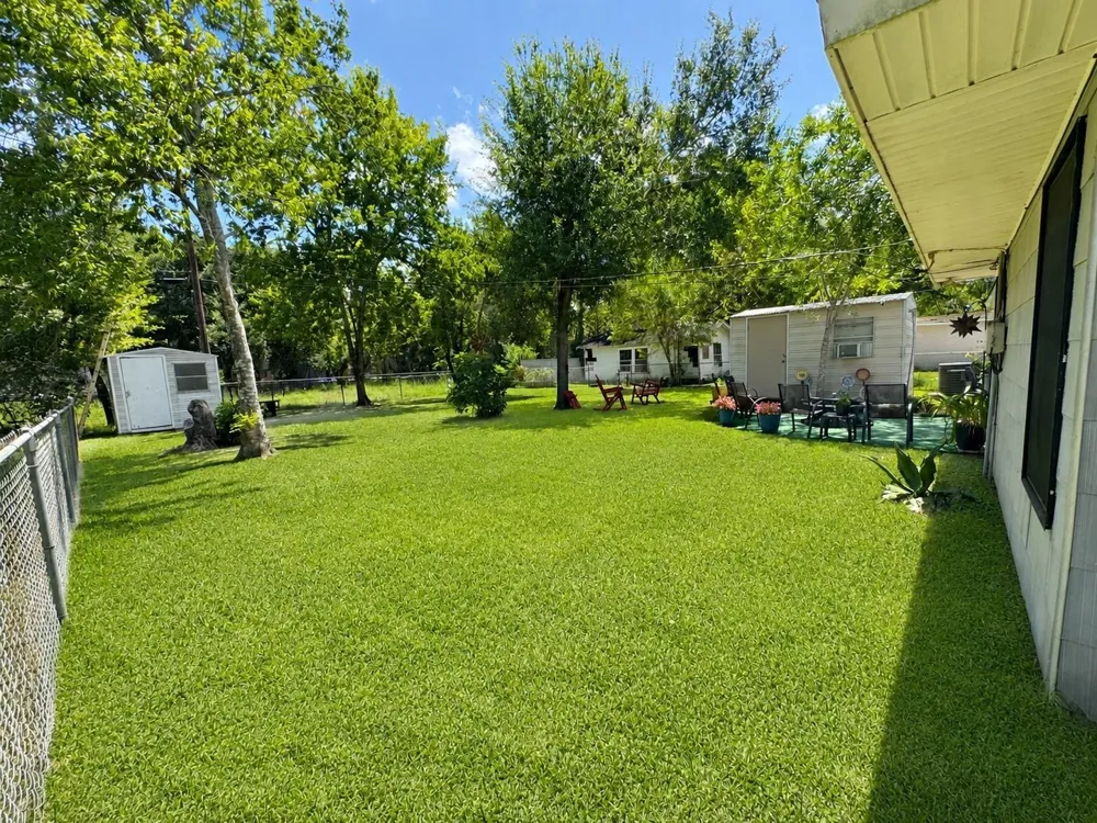 208 W Center Street Eagle Lake, TX 77434
