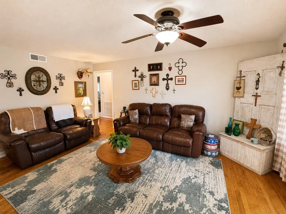 208 W Center Street Eagle Lake, TX 77434