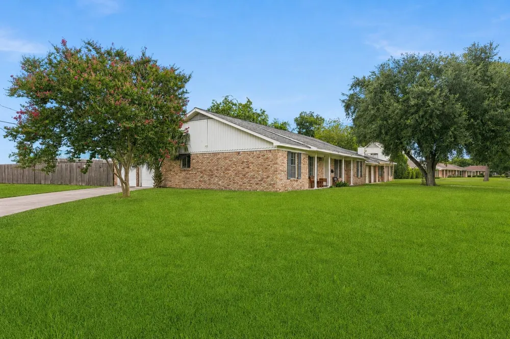 9546 Meadowvale Drive Houston, TX 77063