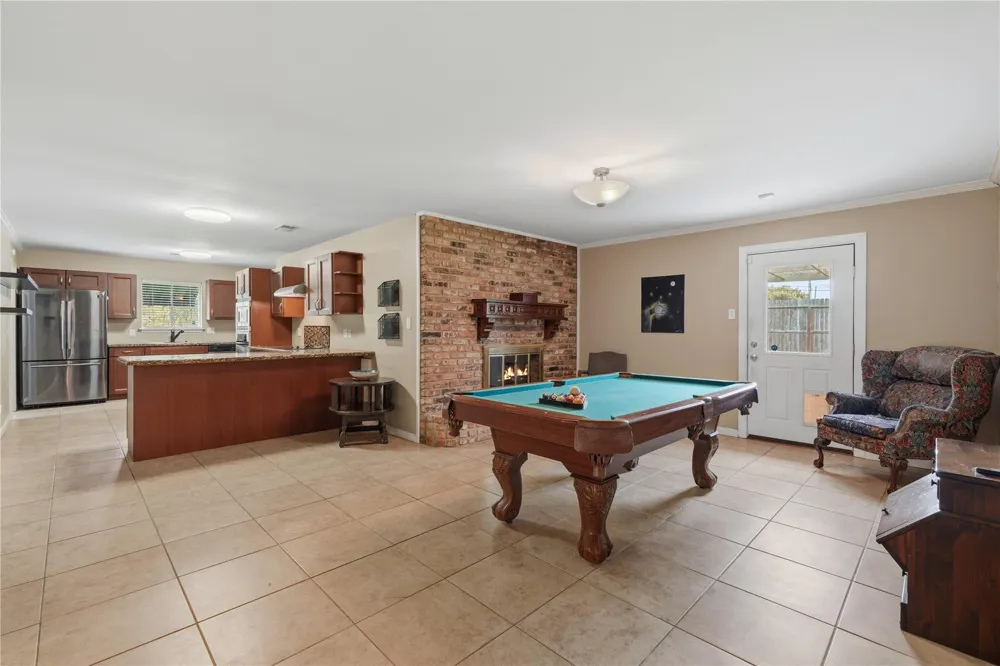 9546 Meadowvale Drive Houston, TX 77063