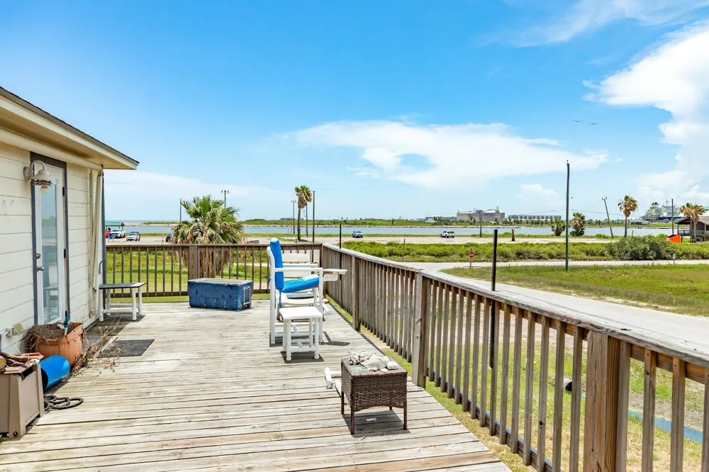 1311 Seashell Drive Surfside Beach, TX 77541