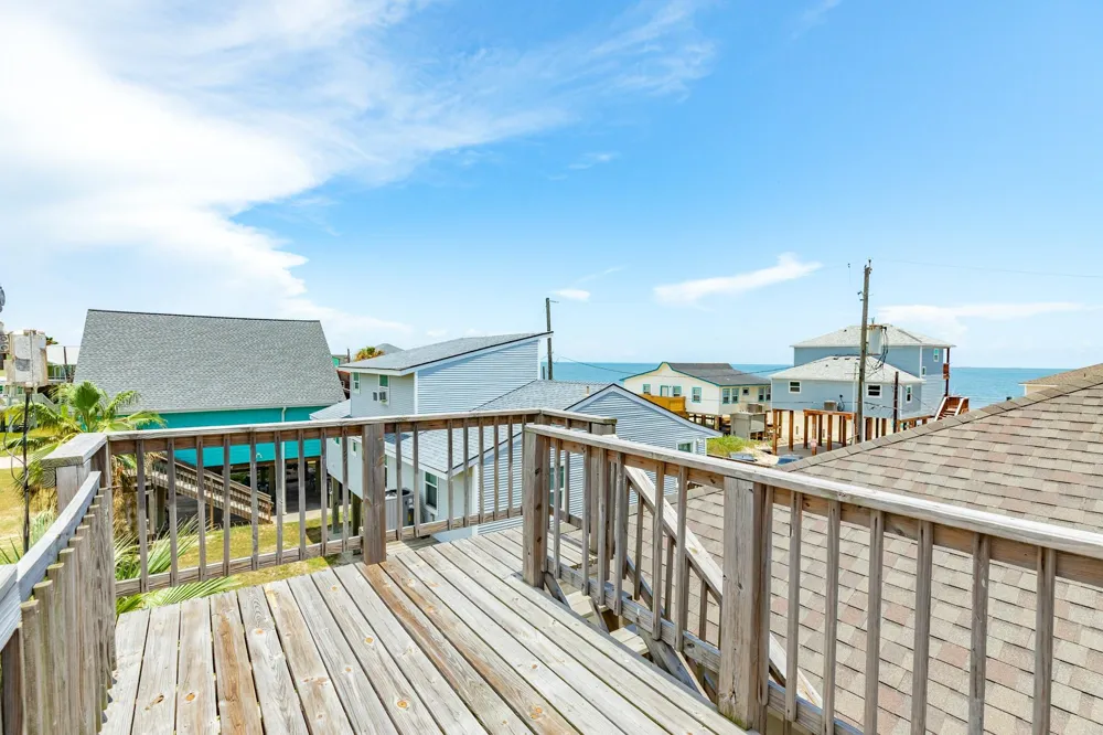 1311 Seashell Drive Surfside Beach, TX 77541