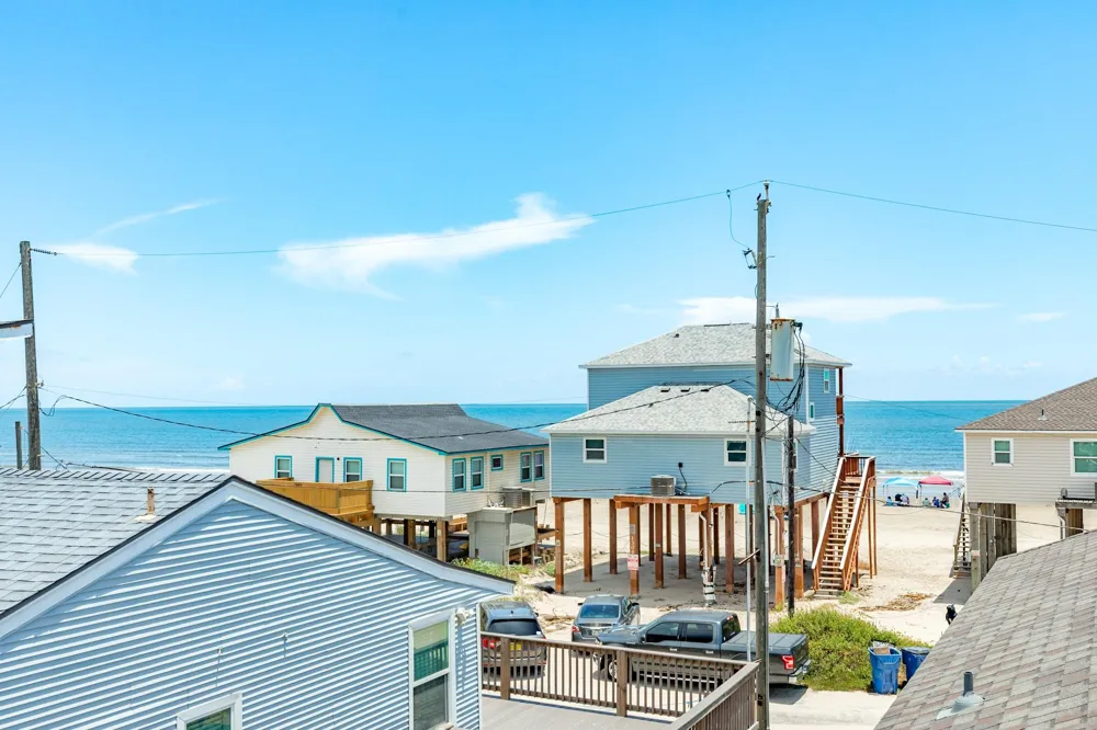 1311 Seashell Drive Surfside Beach, TX 77541