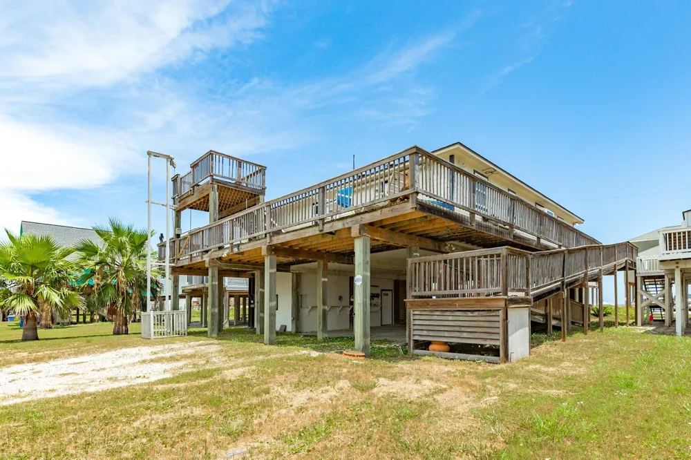 1311 Seashell Drive Surfside Beach, TX 77541