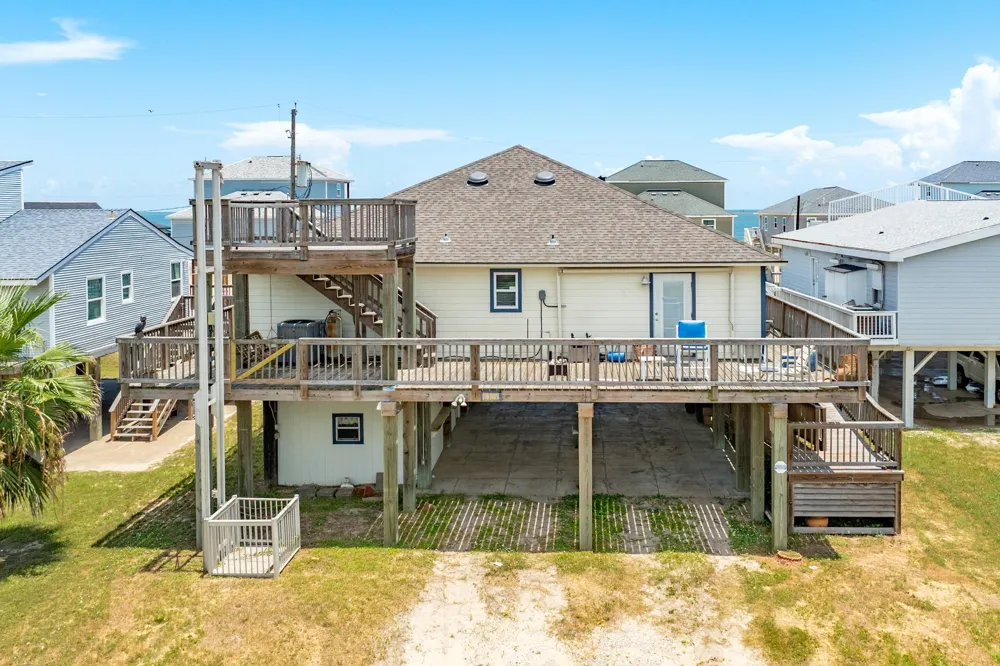 1311 Seashell Drive Surfside Beach, TX 77541