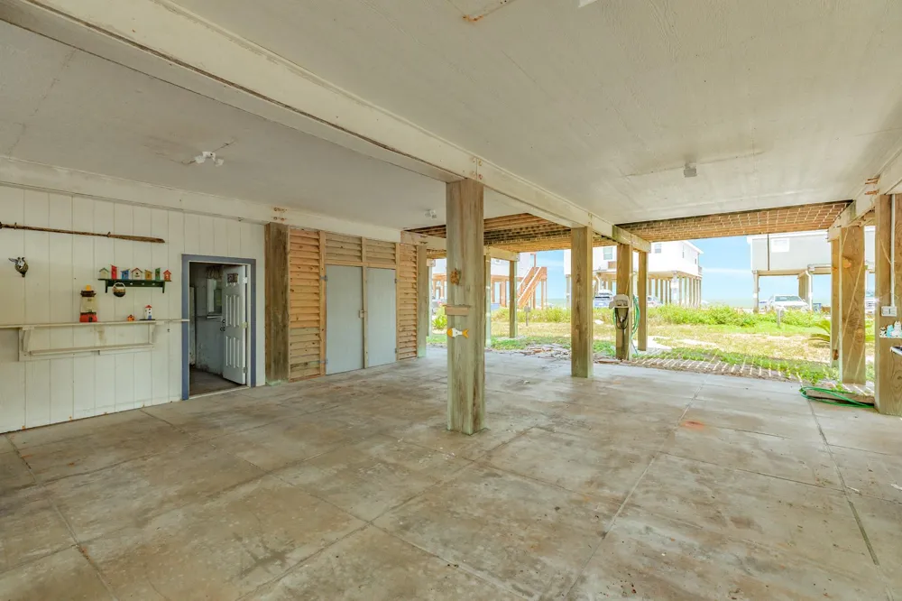 1311 Seashell Drive Surfside Beach, TX 77541