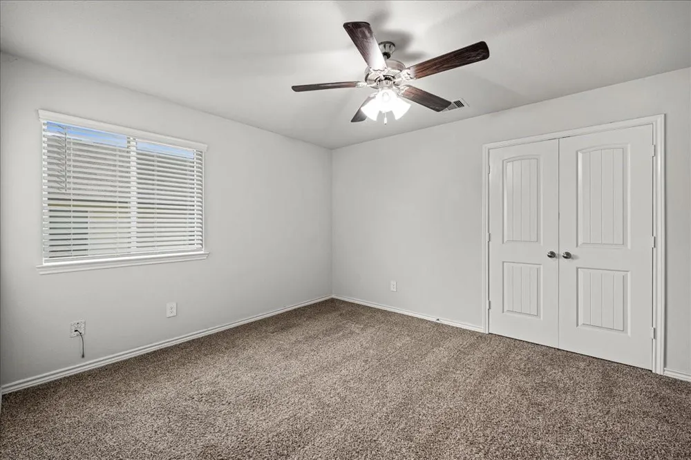 1605 Navarro Drive Brenham, TX 77833