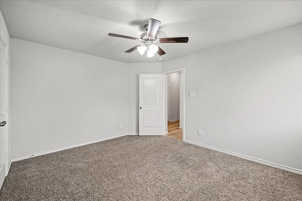 1605 Navarro Drive Brenham, TX 77833