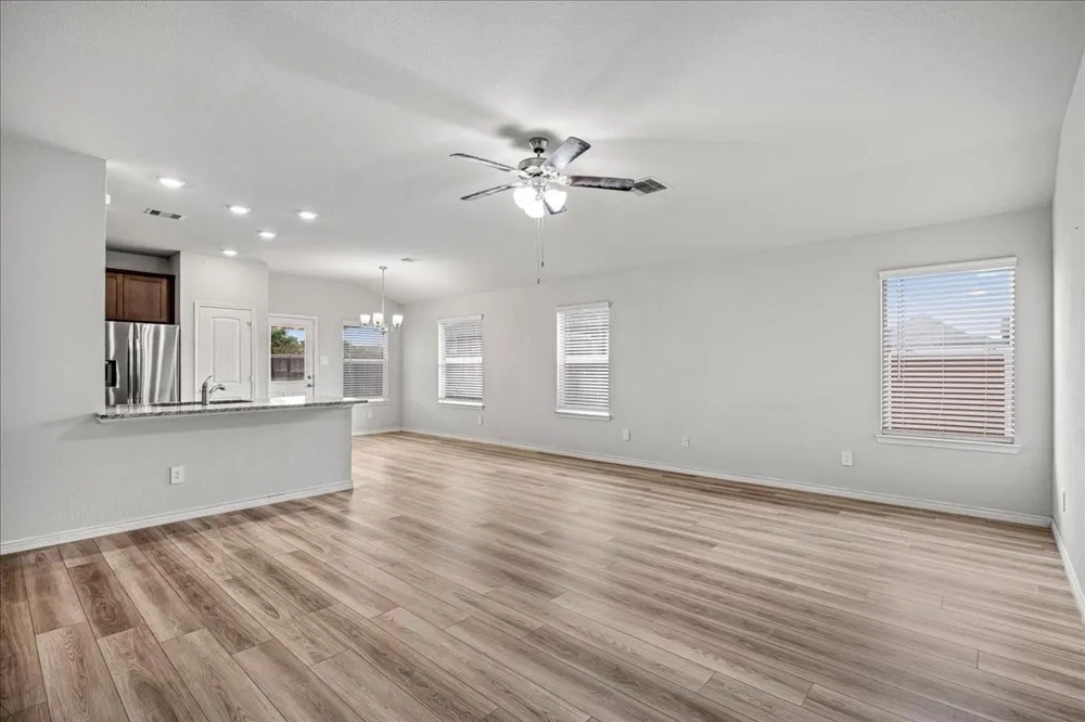 1605 Navarro Drive Brenham, TX 77833
