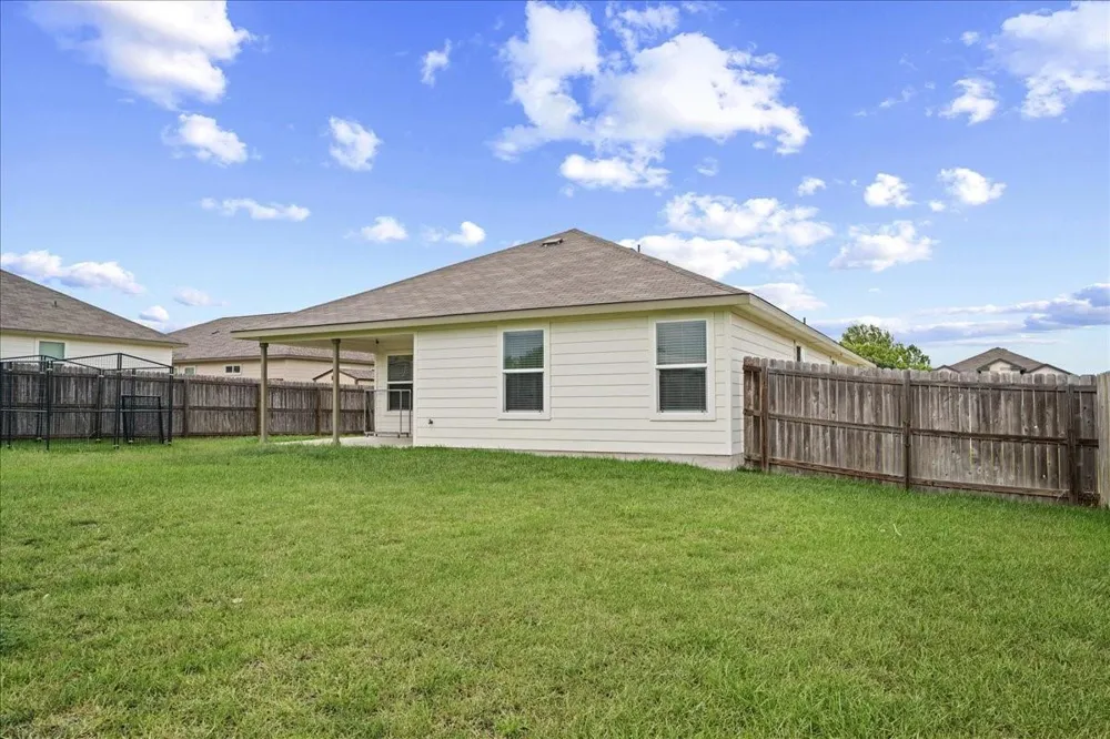 1605 Navarro Drive Brenham, TX 77833