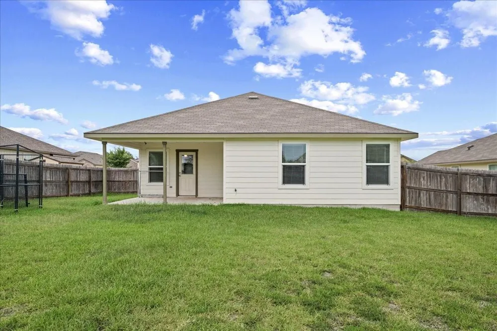 1605 Navarro Drive Brenham, TX 77833