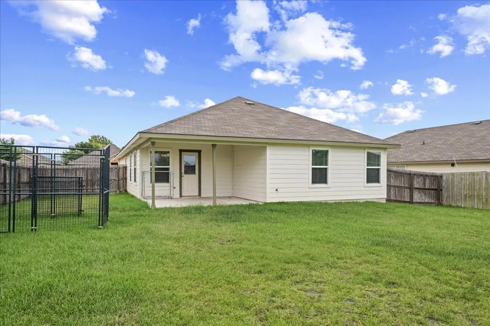 1605 Navarro Drive Brenham, TX 77833
