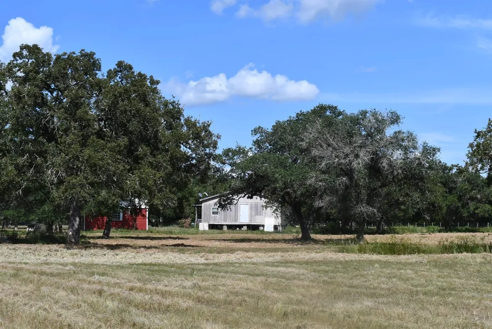 14600 Fm 530 Hallettsville, TX 77964