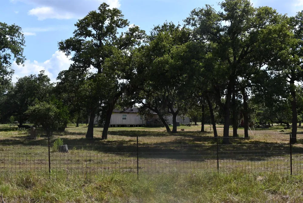14600 Fm 530 Hallettsville, TX 77964