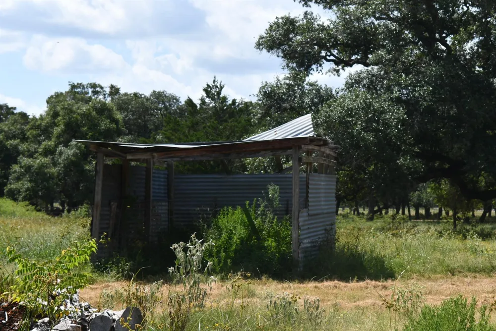 14600 Fm 530 Hallettsville, TX 77964