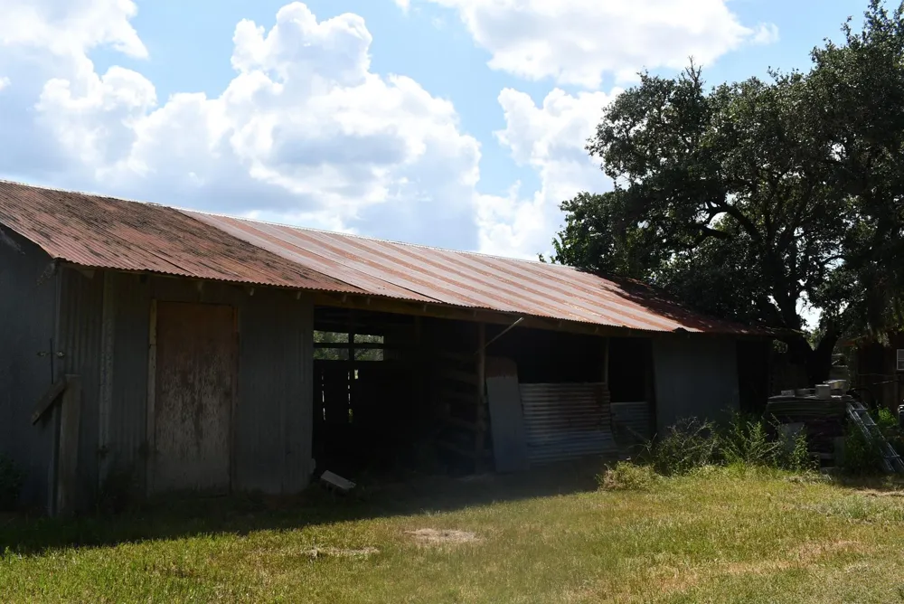 14600 Fm 530 Hallettsville, TX 77964