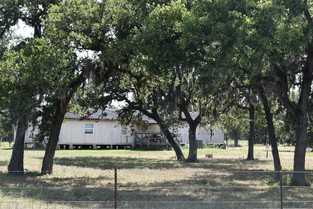 14600 Fm 530 Hallettsville, TX 77964