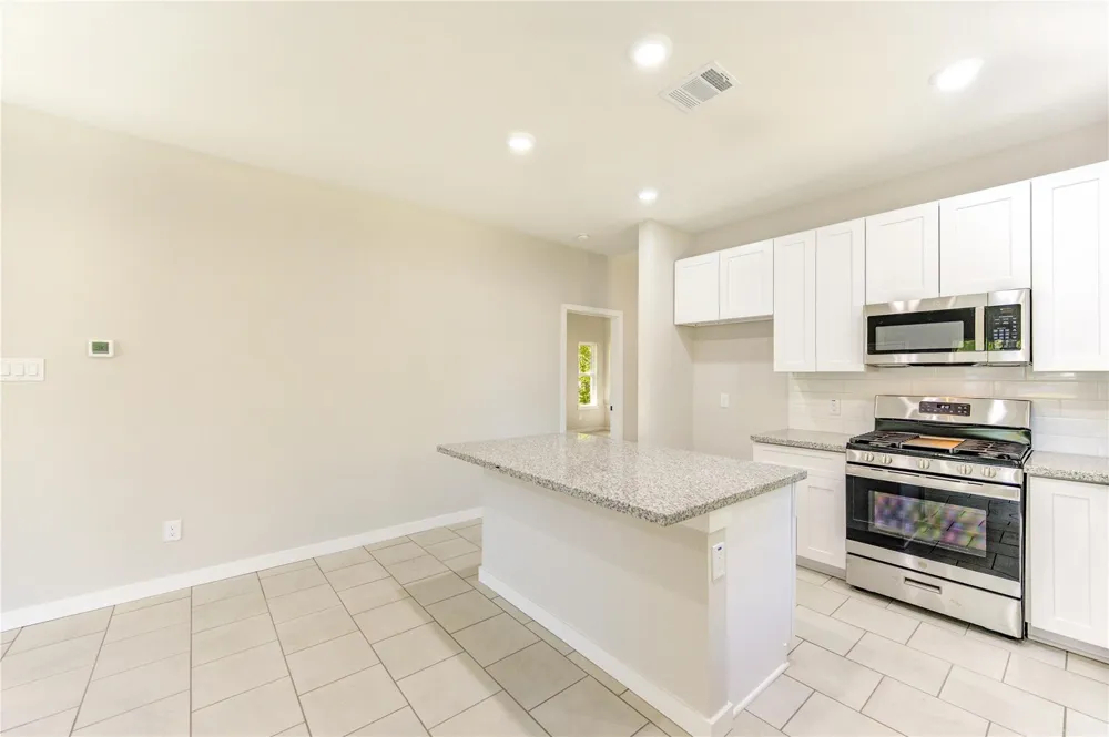 1309 Smith Street Navasota, TX 77868