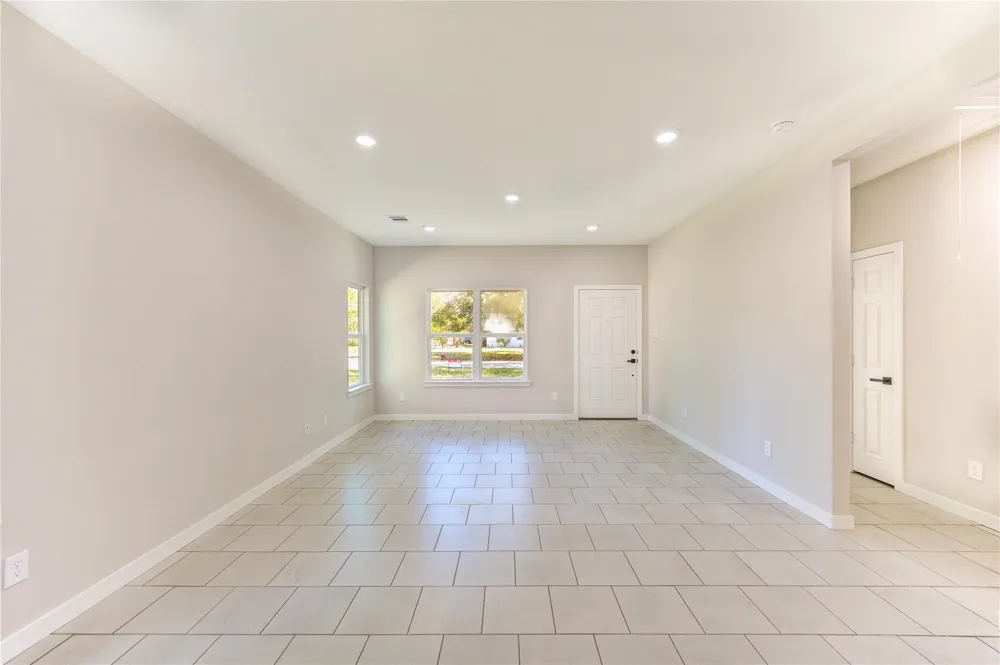 1309 Smith Street Navasota, TX 77868