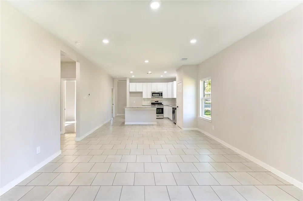 1309 Smith Street Navasota, TX 77868
