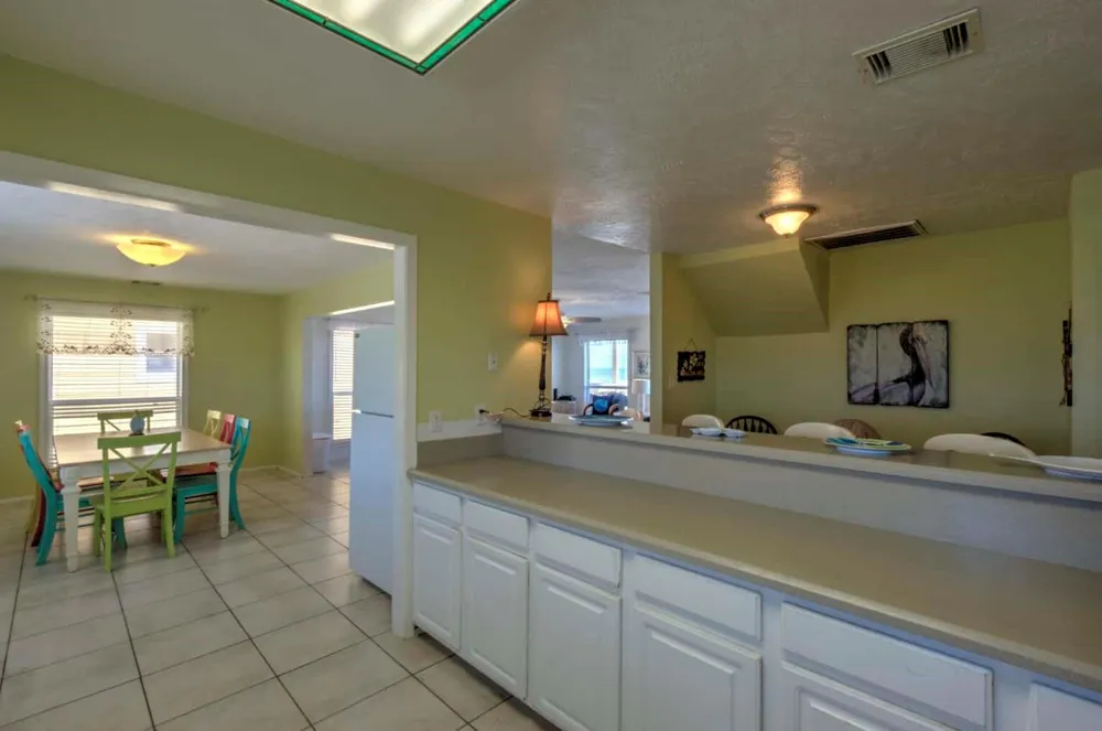2446 Bluewater Highway Surfside Beach, TX 77541