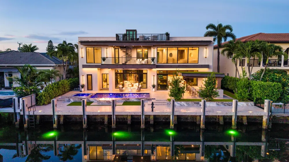 2441 NE 48th Court Lighthouse Point, FL 33064