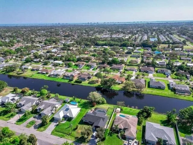 2470 SE Garden Terrace #502 Port St. Lucie, FL 34952