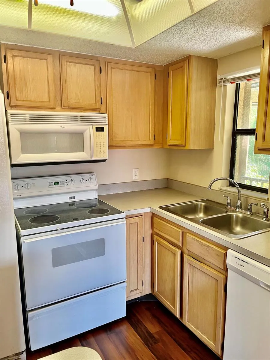 2470 SE Garden Terrace #502 Port St. Lucie, FL 34952