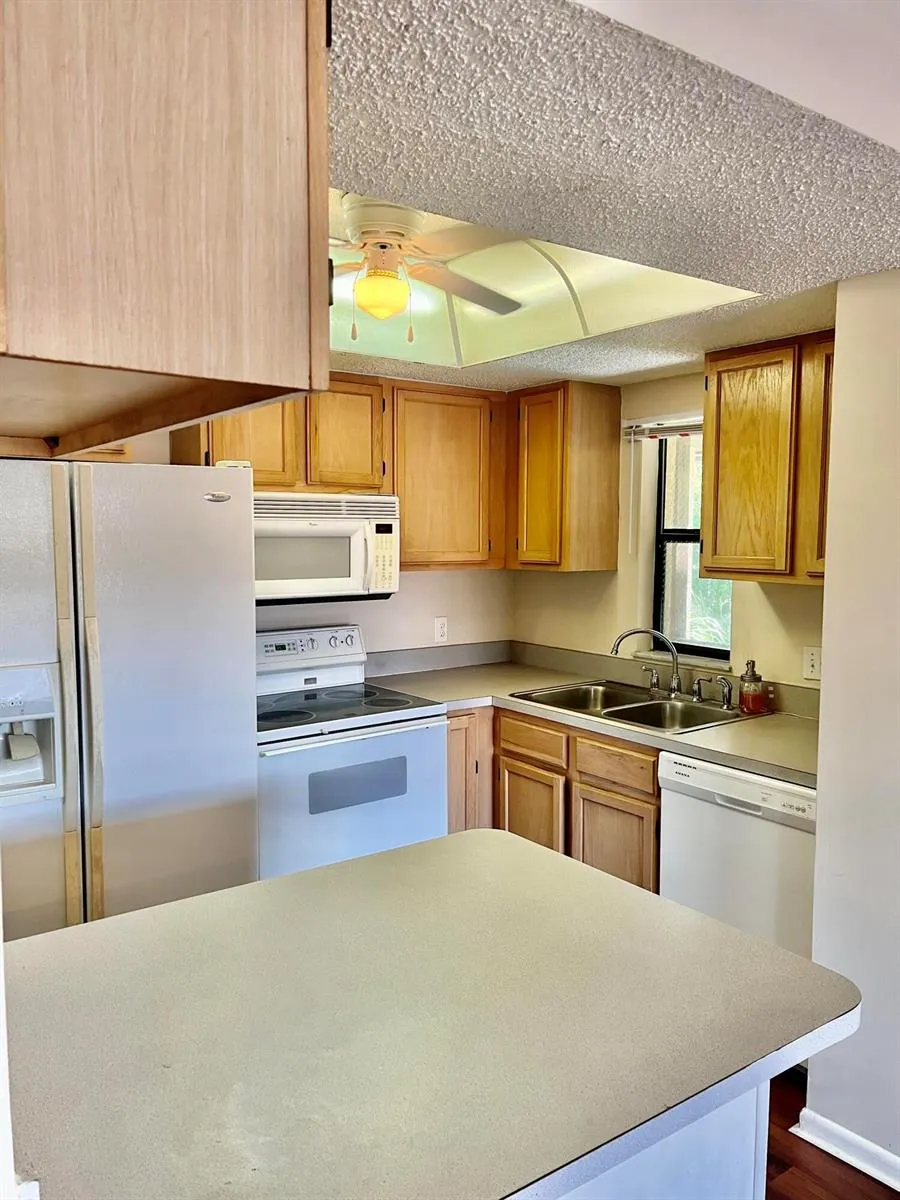 2470 SE Garden Terrace #502 Port St. Lucie, FL 34952