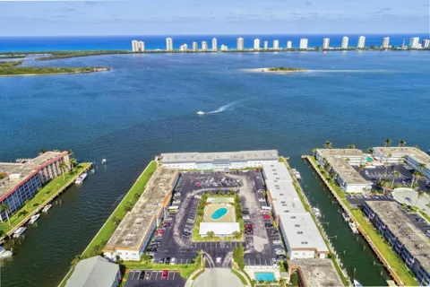 100 Shore Court #307