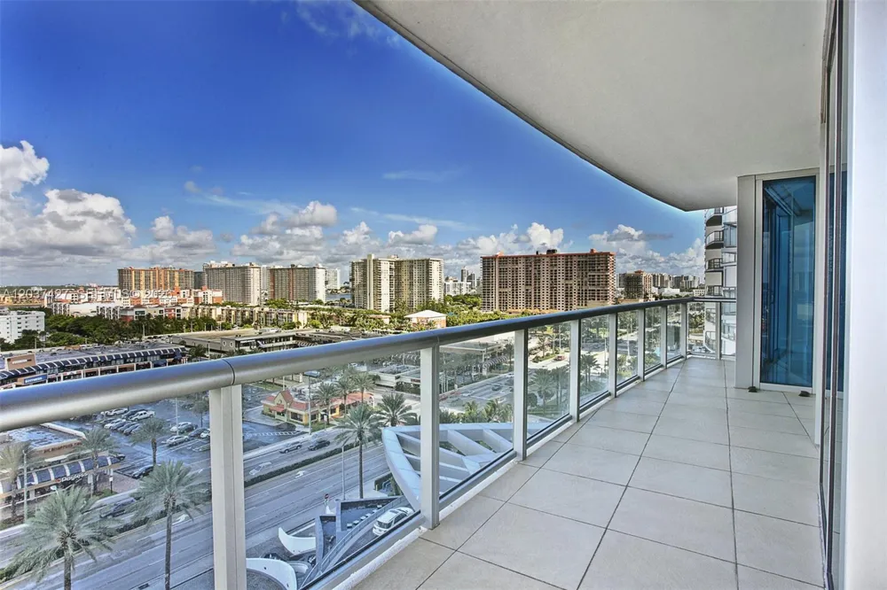 17001 Collins Ave #1201 Sunny Isles Beach, FL 33160