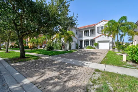 700 Cresta Circle