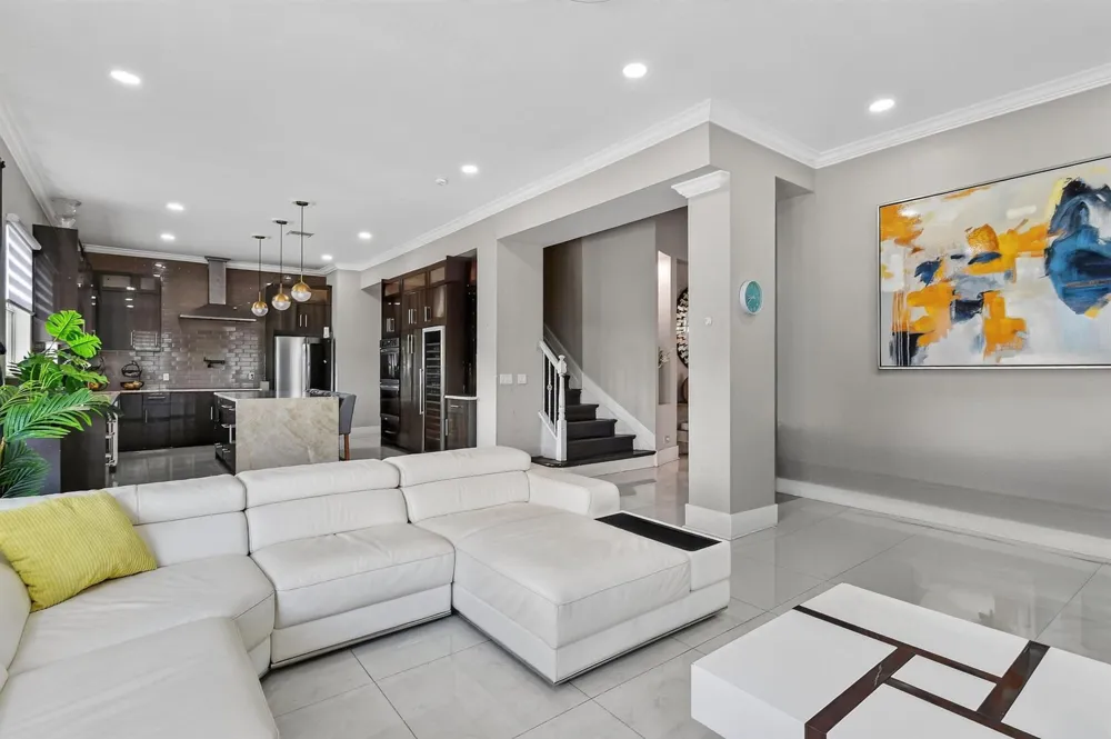 700 Cresta Circle West Palm Beach, FL 33413