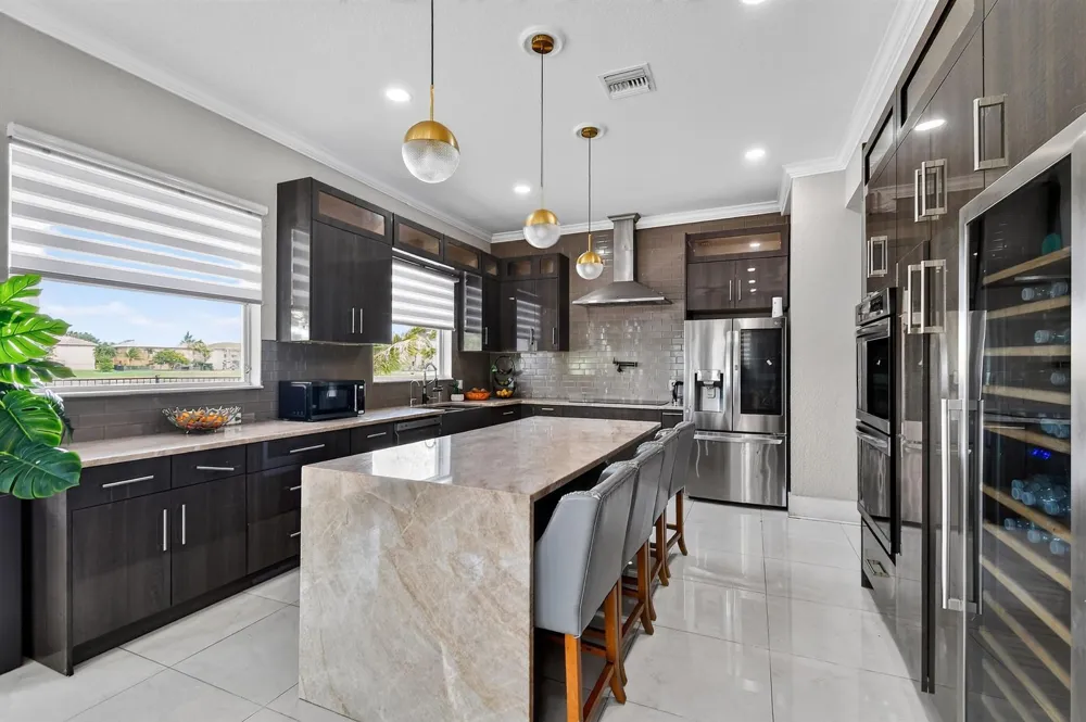700 Cresta Circle West Palm Beach, FL 33413