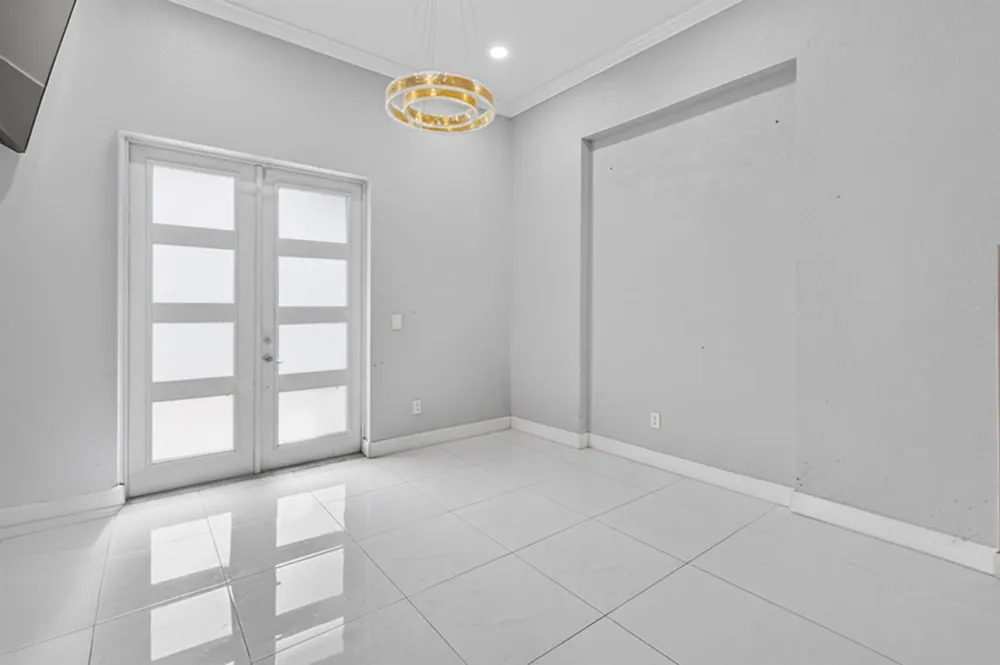 700 Cresta Circle West Palm Beach, FL 33413