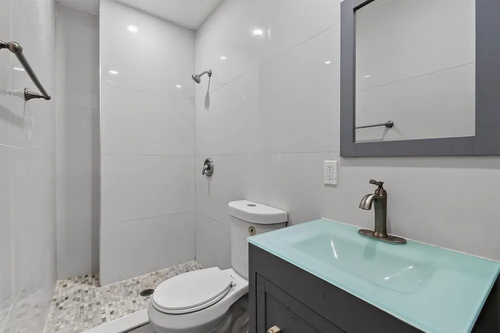 700 Cresta Circle West Palm Beach, FL 33413