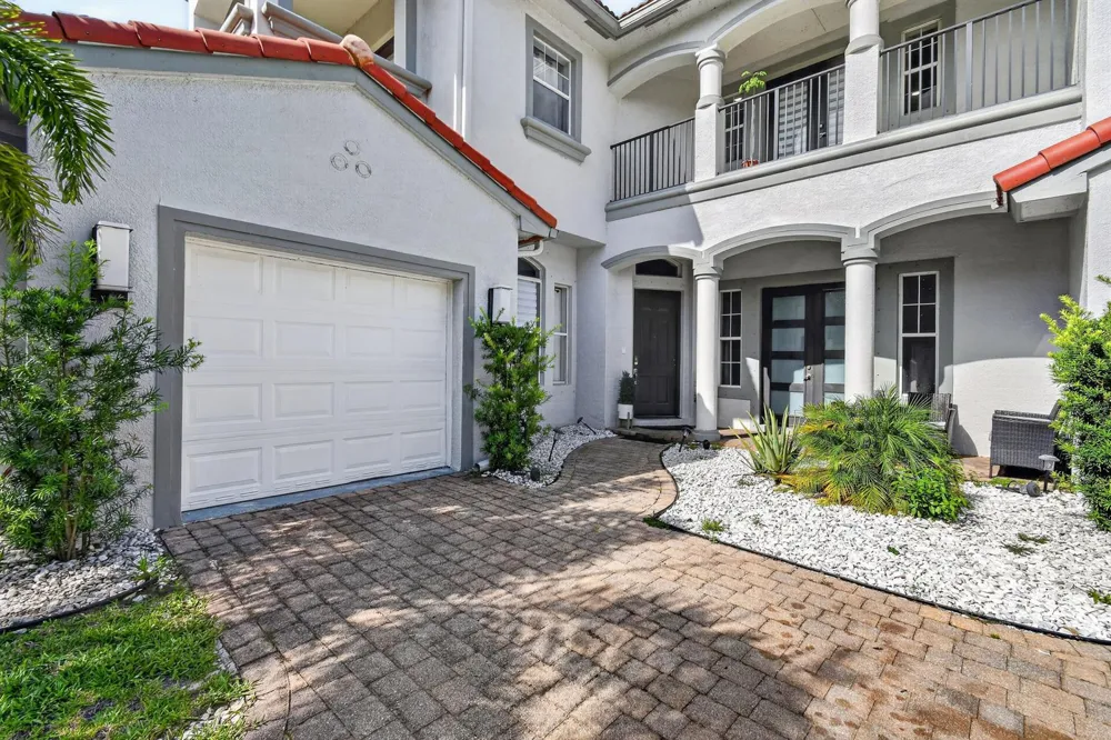 700 Cresta Circle West Palm Beach, FL 33413