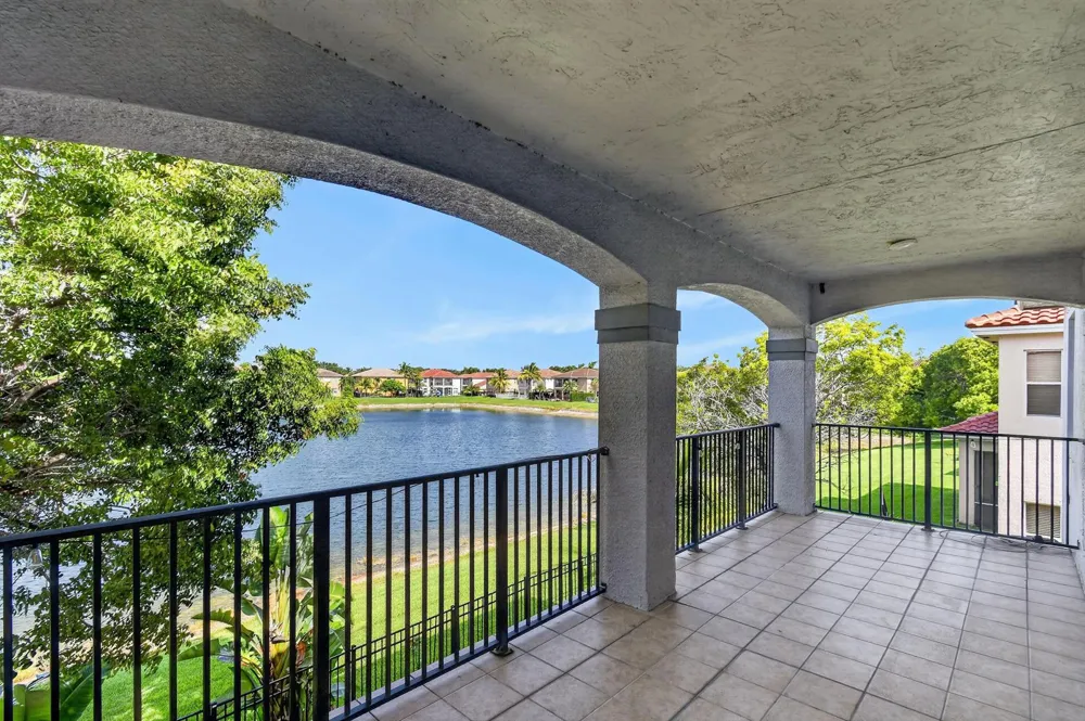 700 Cresta Circle West Palm Beach, FL 33413