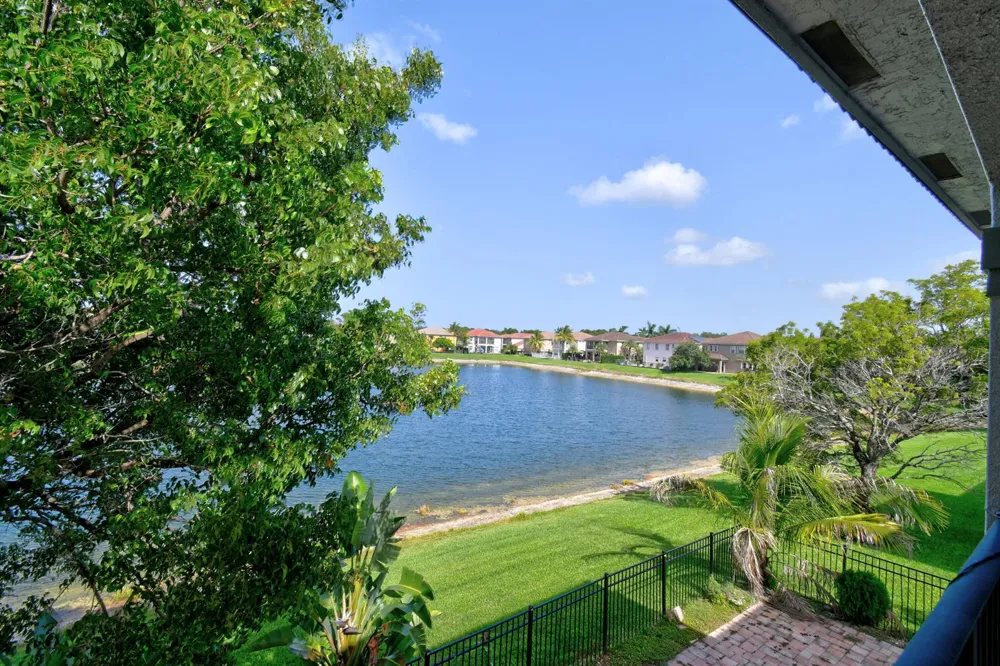700 Cresta Circle West Palm Beach, FL 33413