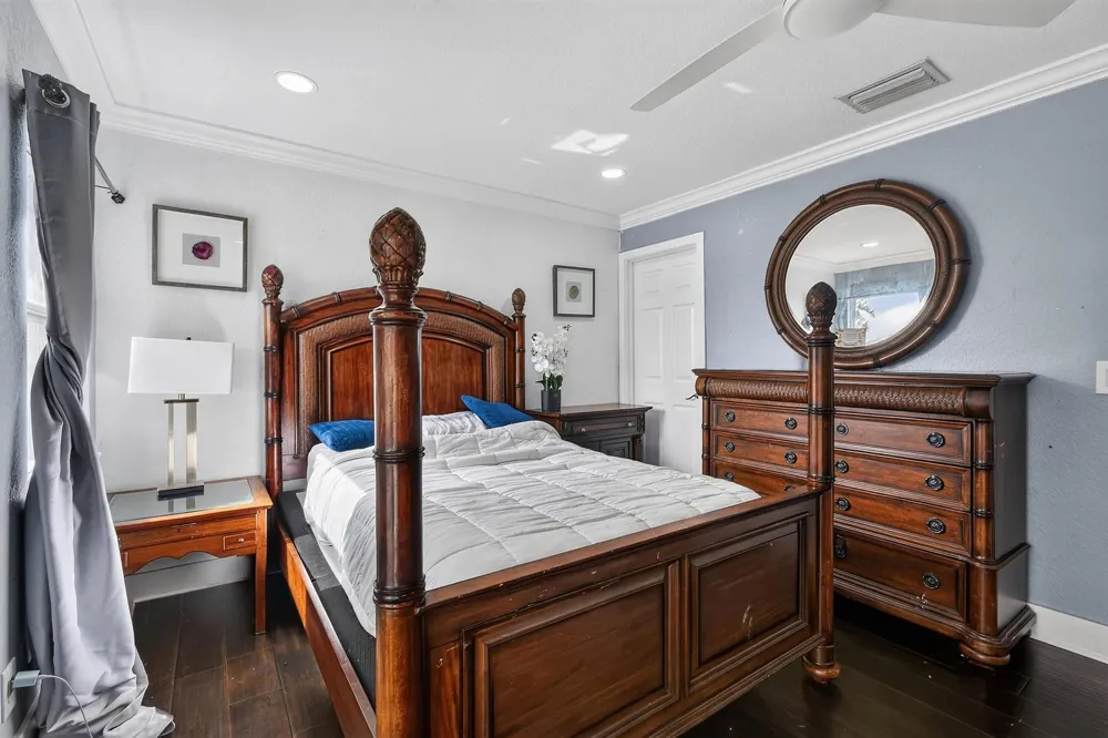 700 Cresta Circle West Palm Beach, FL 33413