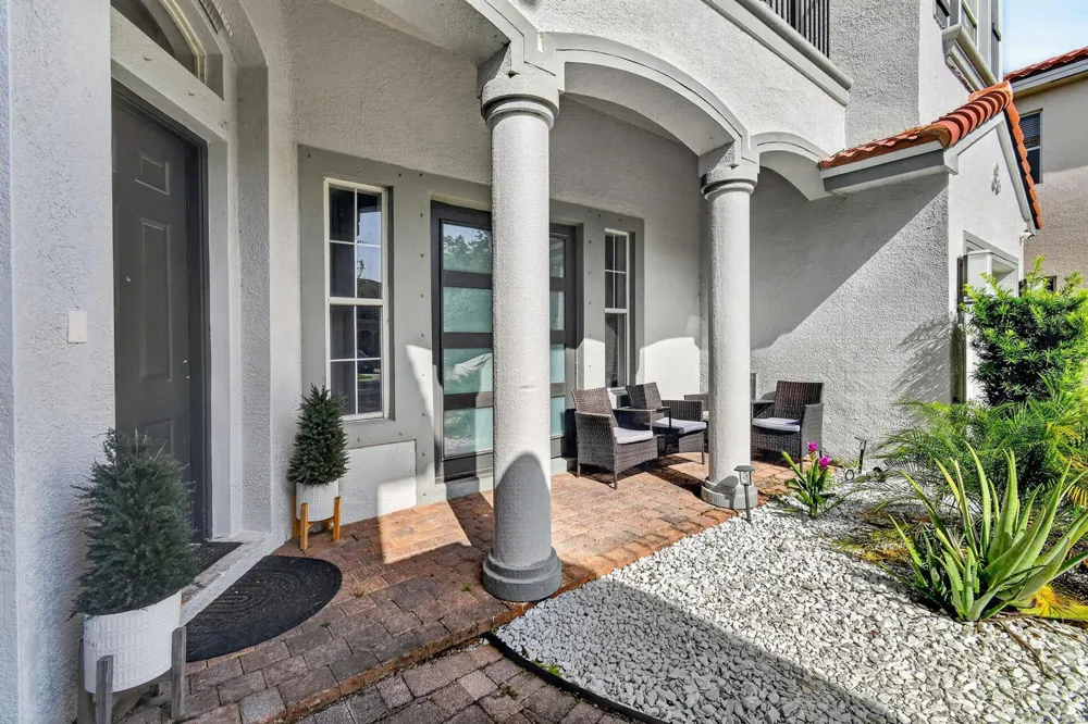700 Cresta Circle West Palm Beach, FL 33413